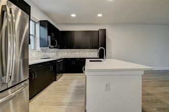 6400 Washington St in Houston, TX - Building Photo - Building Photo