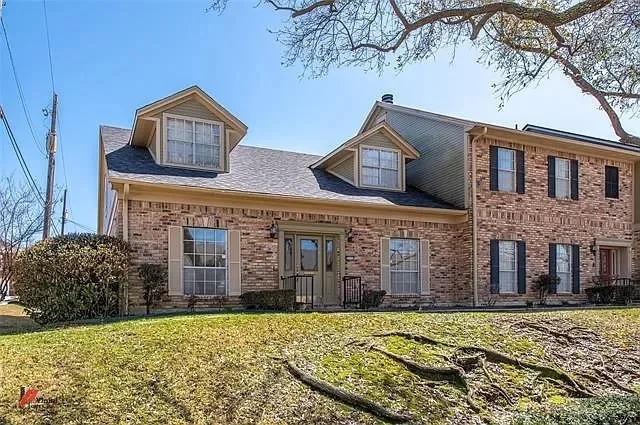 property at 3113 Fairfield Ave