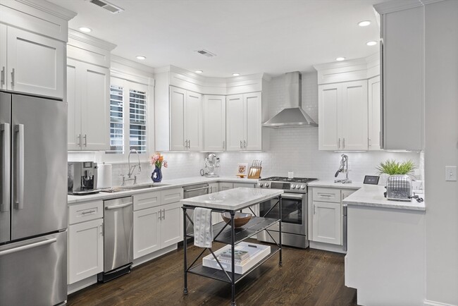 76 Downer Ave in Boston, MA - Building Photo - Building Photo