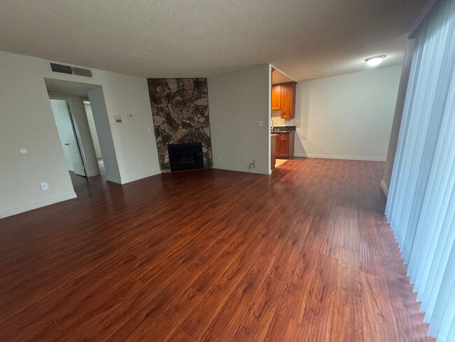 1670 Manning Ave