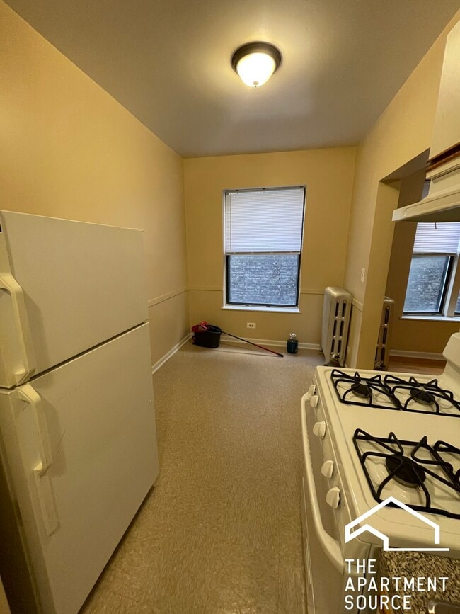 7728 N Marshfield Ave in Chicago, IL - Building Photo - Building Photo