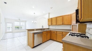 10024 New Parke Rd in Tampa, FL - Building Photo - Building Photo