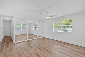 685 W 35th St in Hialeah, FL - Building Photo - Building Photo