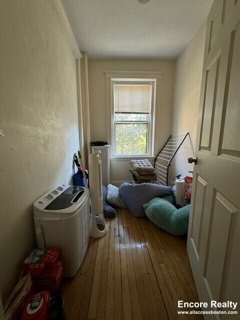 12 Alton Pl in Brookline, MA - Foto de edificio