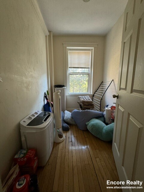 property at 12 Alton Pl