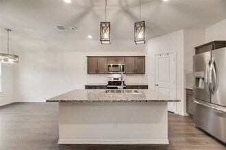 6208 Bracken Dr in Aubrey, TX - Building Photo - Building Photo