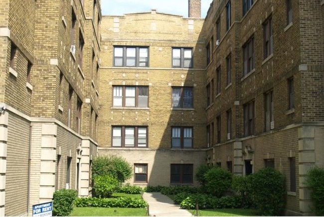 4815 N Springfield in Chicago, IL - Building Photo - Building Photo