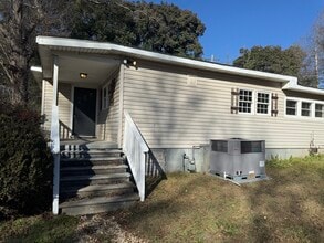 11601 US-221 in Woodruff, SC - Building Photo - Building Photo