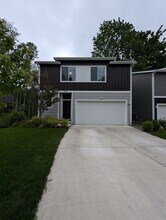 9479 Fairhaven Cir NE in Bremerton, WA - Building Photo - Building Photo