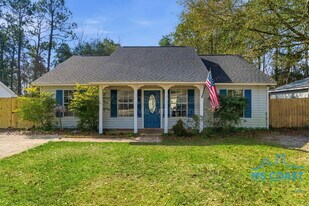 2717 Honduras Dr in Gautier, MS - Building Photo