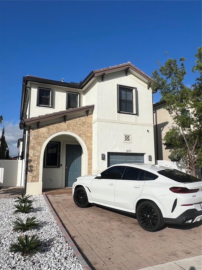 property at 3423 W 110th St
