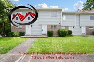 6527 Old Shell Rd in Mobile, AL - Building Photo