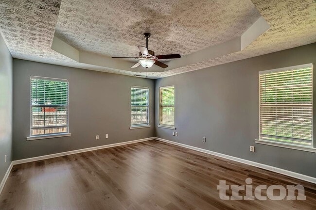 210 Pebble Creek Dr in Mcdonough, GA - Foto de edificio - Building Photo