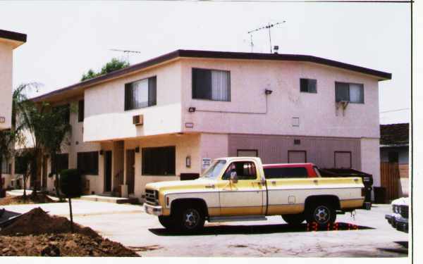 Sepulveda Gardens Apartments in North Hills, CA - Building Photo