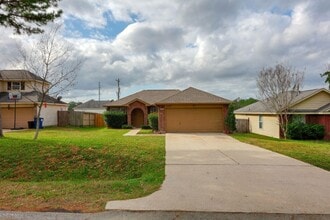 14087 Running Bear Dr in Willis, TX - Building Photo - Building Photo