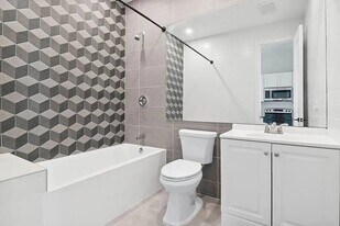61 Delmonico Pl in Brooklyn, NY - Building Photo