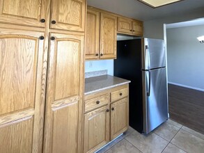 7437 Palmer House Dr in Sacramento, CA - Building Photo - Building Photo