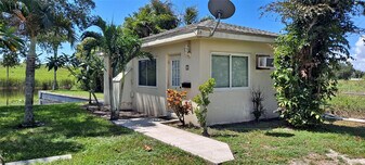 1118 US-441 in Okeechobee, FL - Building Photo