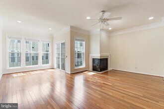 5161 Sapphire Sky Ln in Centreville, VA - Building Photo - Building Photo