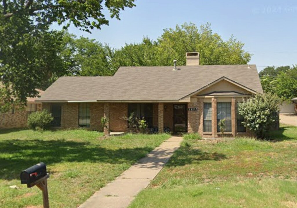 3057 Northaven Rd in Dallas, TX - Building Photo