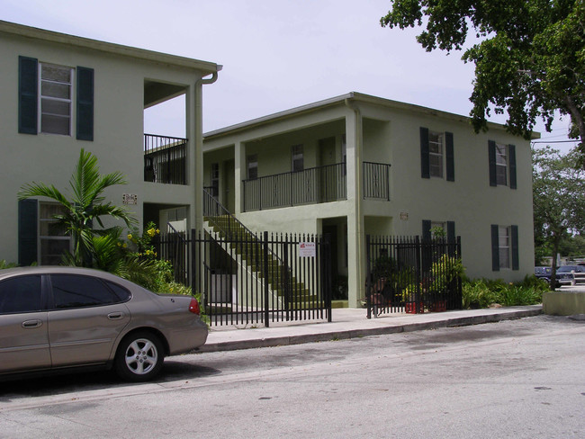 3696 William Ave in Miami, FL - Building Photo - Building Photo