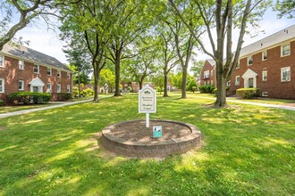 Styertowne Apartments in Clifton, NJ - Building Photo - Building Photo