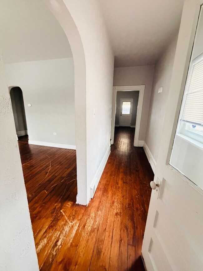 2437 Cobden St in Pittsburgh, PA - Building Photo - Building Photo