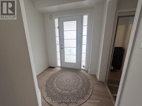 16 Lawrencetown St in Ajax, ON - Building Photo - Building Photo