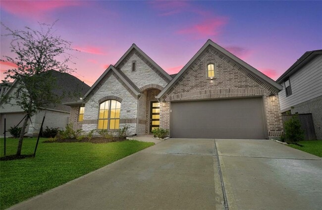 property at 18912 Toscana Ln