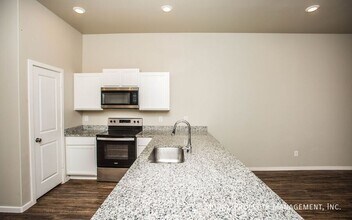 2113 N Jayton Ave in Lubbock, TX - Building Photo - Building Photo