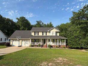 1699 Sykes Pond Rd in Fayetteville, NC - Foto de edificio - Building Photo