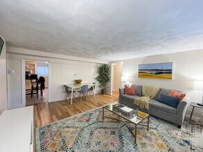 79 Chestnut St, Unit 1 in Brookline, MA - Building Photo - Building Photo