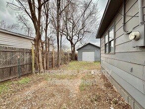 2233 SW 49th St in Oklahoma City, OK - Building Photo - Building Photo