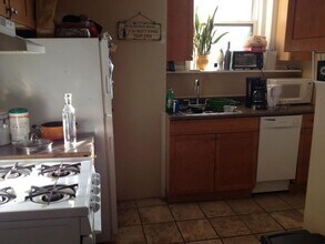 71 S Huntington Ave, Unit 2 in Boston, MA - Foto de edificio - Building Photo