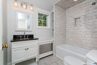 437 Hulls Farm Rd, Unit 19172 in Fairfield, CT - Building Photo - Building Photo