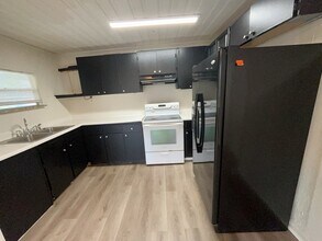 1409 S Westmoreland Dr in Orlando, FL - Building Photo - Building Photo