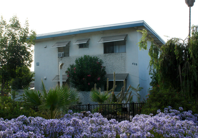 428 Lewis Rd in San Jose, CA - Foto de edificio - Building Photo