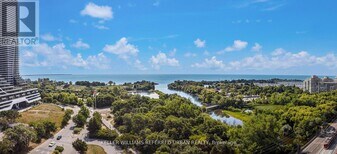 2200 Lake Shore Blvd W in Toronto, ON - Building Photo