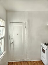 2032 Vista Del Mar Ave in Los Angeles, CA - Building Photo - Building Photo