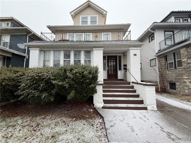 property at 41 Crestwood Ave