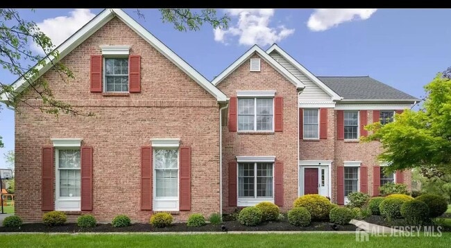 property at 554 Village Rd W