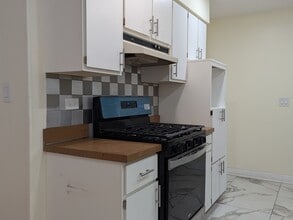 94 Jf Kennedy Blvd in Elk Grove Village, IL - Building Photo - Building Photo