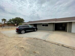 61880 Verbena Rd, Unit A in Joshua Tree, CA - Foto de edificio - Building Photo