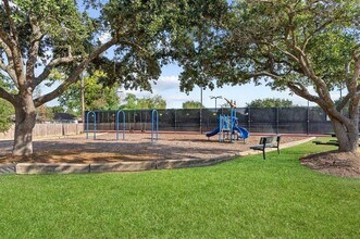 3006 Sherborne St in Pearland, TX - Building Photo - Building Photo