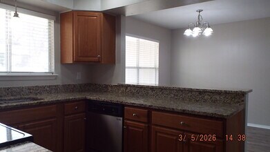 12210 Brownstone St, Unit 211 in Live Oak, TX - Building Photo - Building Photo