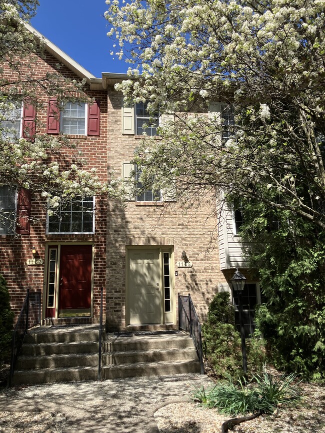 1135 Lindsay Ln in Hagerstown, MD - Building Photo - Building Photo