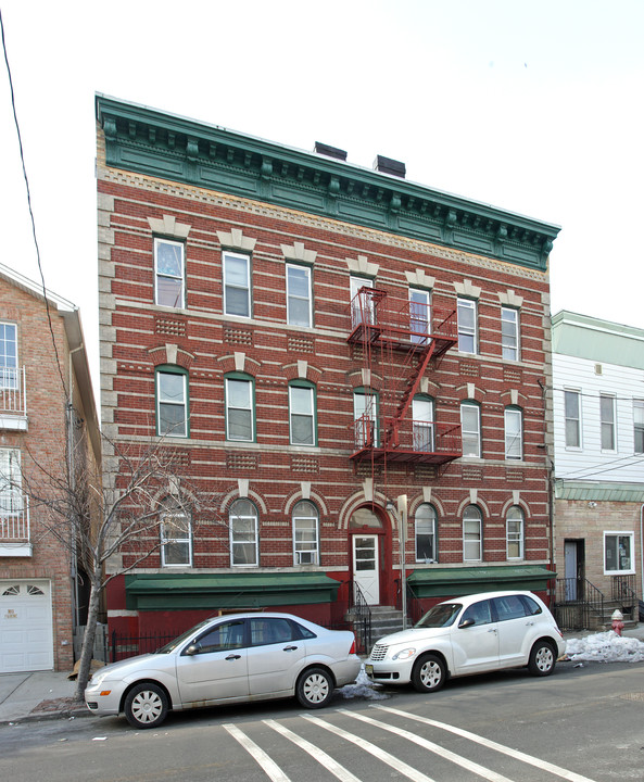 219 New York Ave in Jersey City, NJ - Building Photo