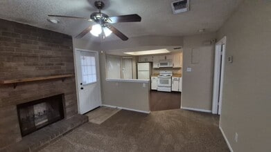 6314 Cambridge Dr in San Antonio, TX - Building Photo - Building Photo