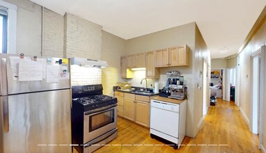 86 Hammond St, Unit 2 in Boston, MA - Foto de edificio - Building Photo