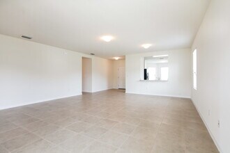 714 SW 6th St in Cape Coral, FL - Building Photo - Building Photo